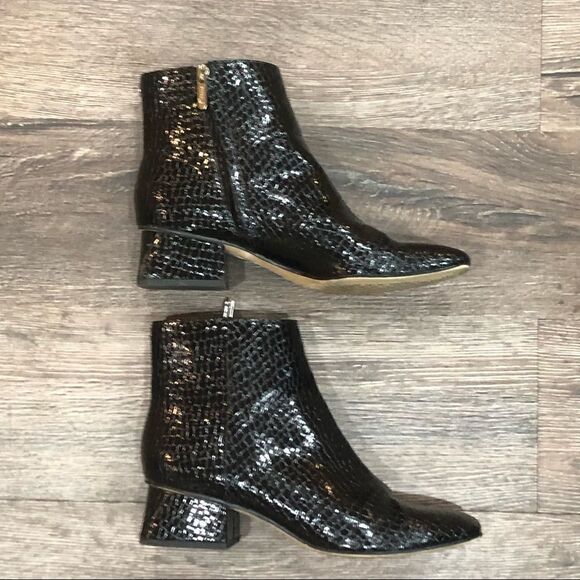 Circus by Sam Edelman Daysi Ankle Boot - Picture 2 of 13